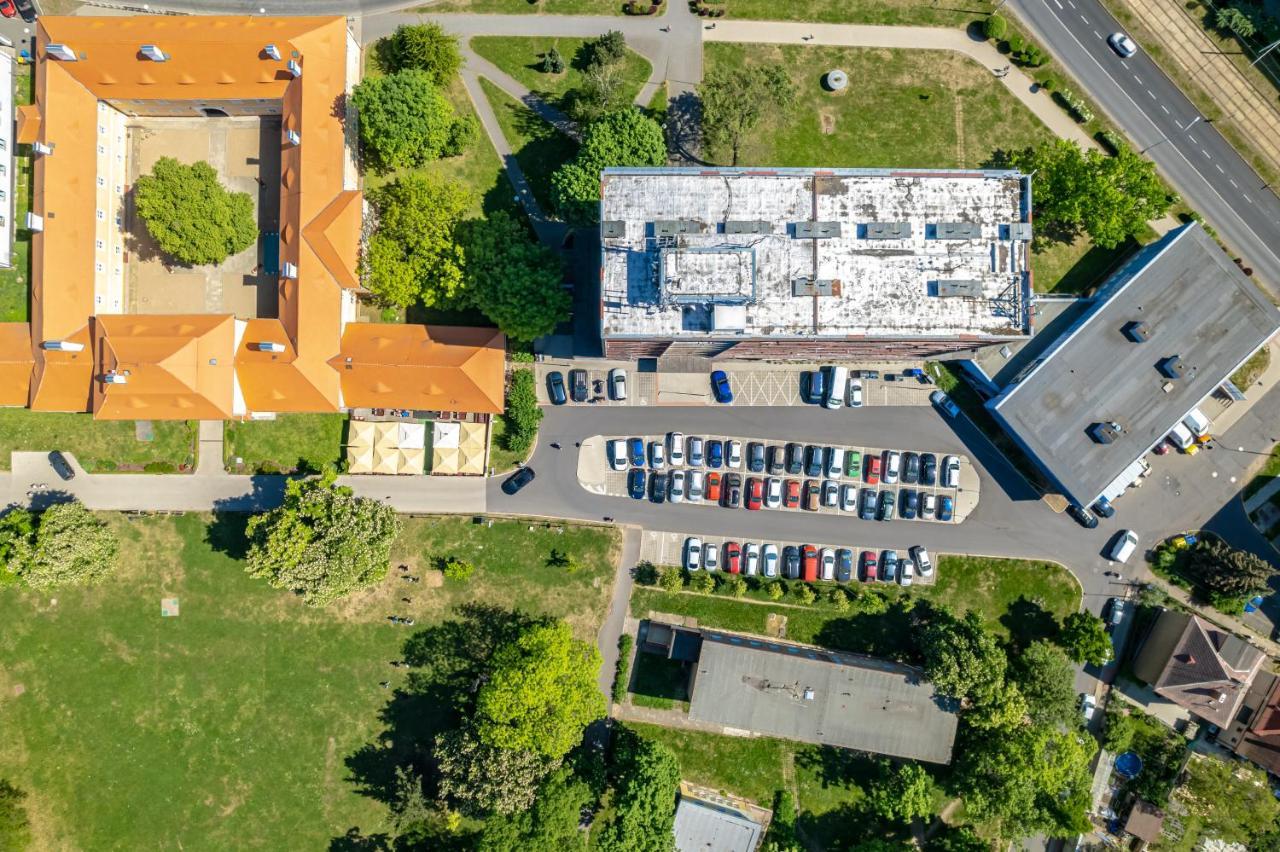 Apartmany A Studia Zamecky Park Літвінов Екстер'єр фото